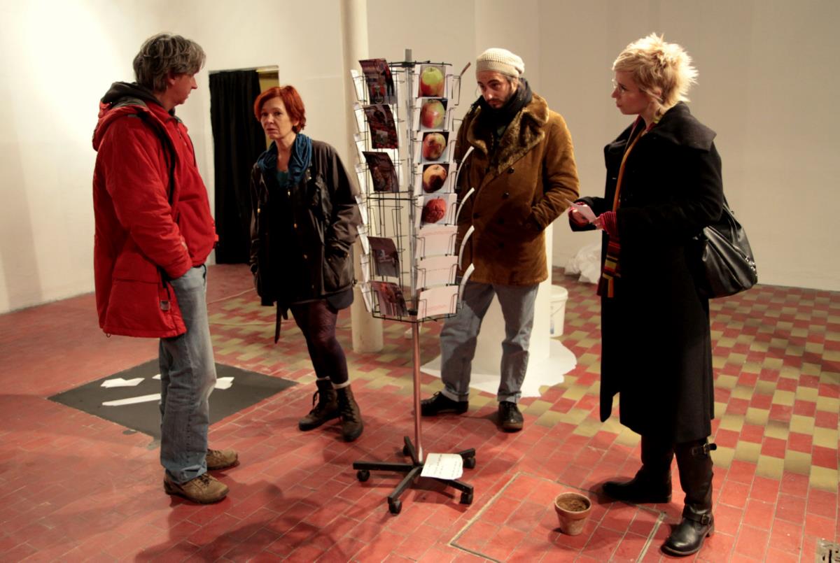 Vasja Nagy: Post/Art in a Suitcase